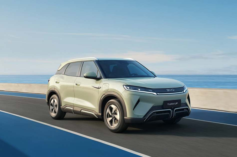 Обзор BYD Yuan Up: Компактный электрокроссовер для города