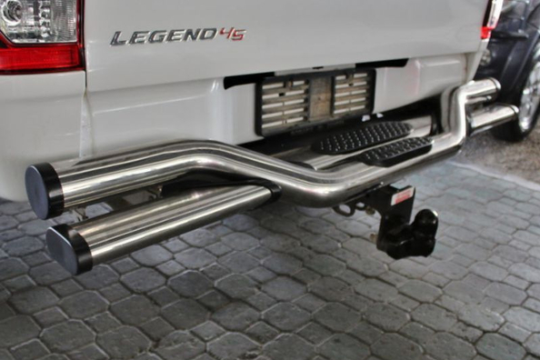 Как выбрать заднюю подножку для пикапа: удобство и защиту