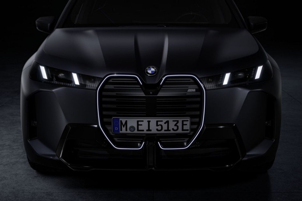 Обзор BMW iX M70: Электрическая мощь в спортивном исполнении