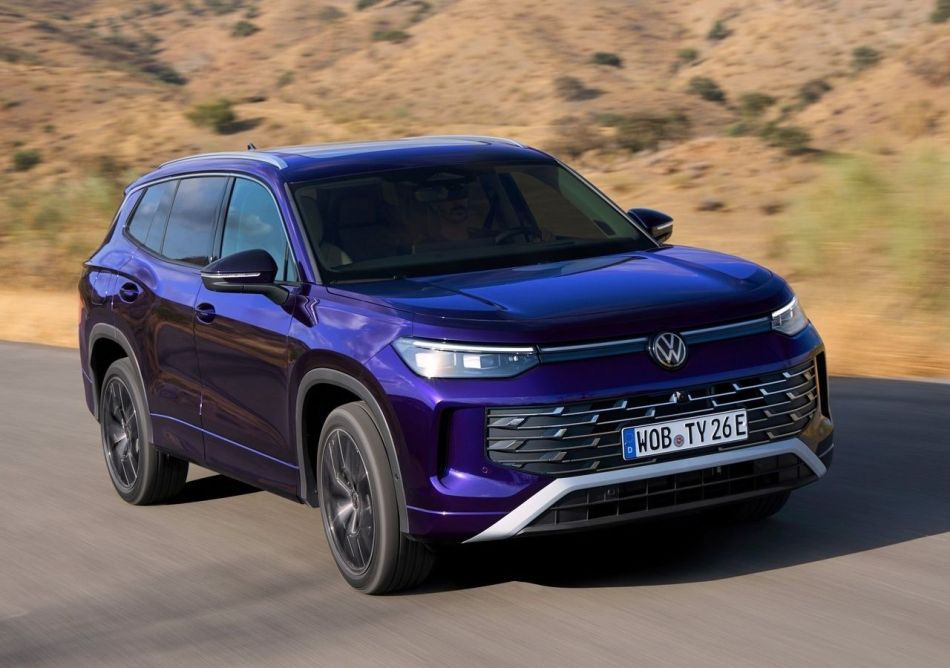 Volkswagen Tayron: Обзор семейного кроссовера второго воплощения