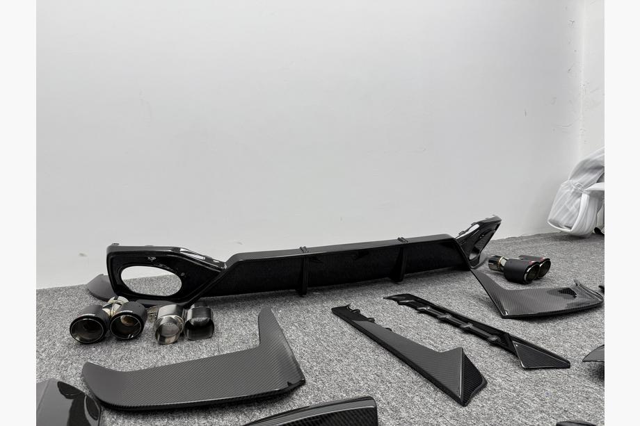 Audi Q8 2018- гг. Комплект обвеса Carbon Set (для RSQ8 2024+) Фото 7
