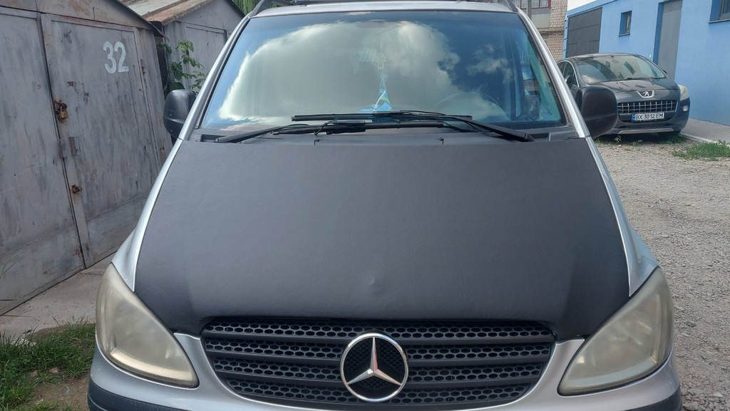 Чохол капота (шкірозамінник) Mercedes-Benz Mercedes Vito W639 2004–2014 — Фото 4