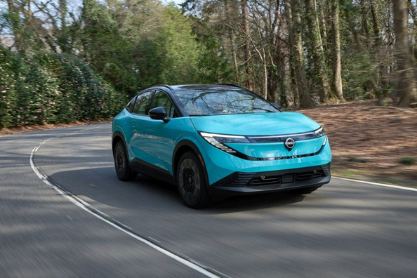 Nissan Leaf 2025: Электромобиль нового поколения