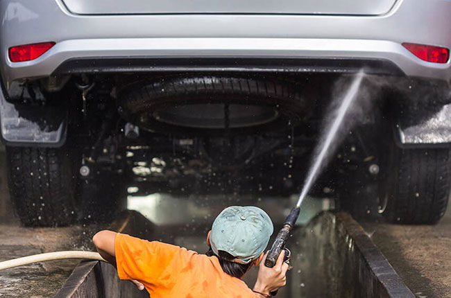 Как часто нужно мыть днище автомобиля?