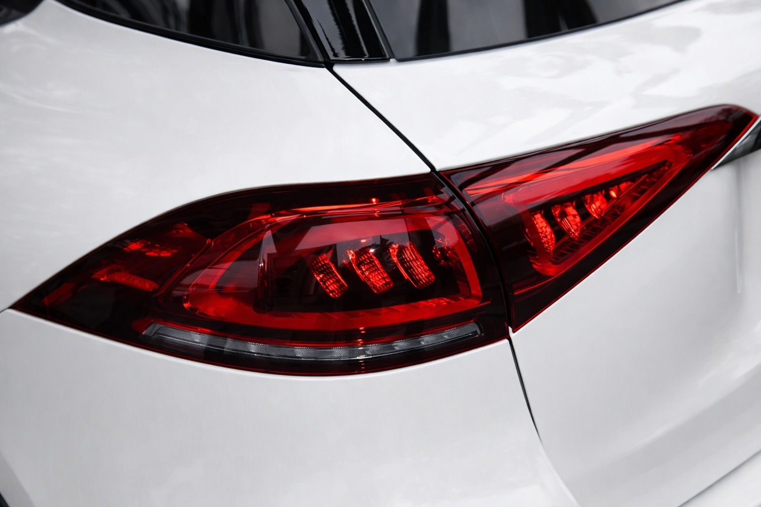 Задні ліхтарі OEM (2019-2023, Європа) для Mercedes GLE W167 2018- рр