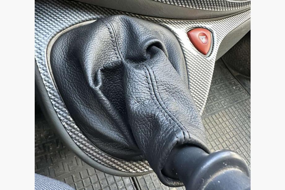 Nissan Primastar 2002-2014 гг. Кожаный чехол для рычага КПП Image