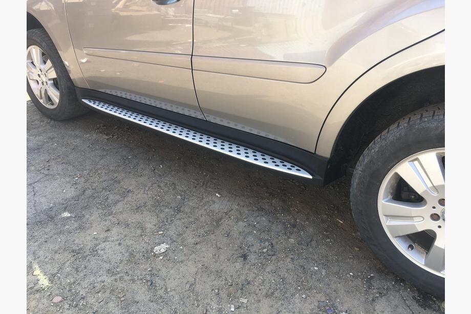 Mercedes ML W164 2005-2011 гг. Боковые Подножки OEM (2 шт., Алюминий) Фото 4
