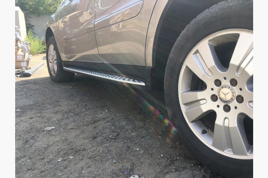 Mercedes ML W164 2005-2011 гг. Боковые Подножки OEM (2 шт., Алюминий) Фото 5