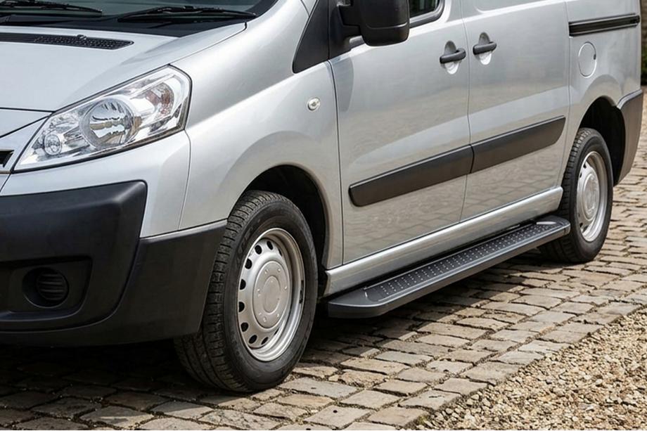 Fiat Scudo 2007-2015 гг. Боковые Подножки Allmond Black (2 шт., Алюминий) Image