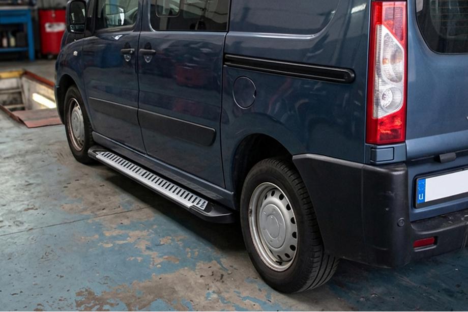 Fiat Scudo 2007-2015 гг. Боковые Подножки Line (2 шт., Алюминий) Image