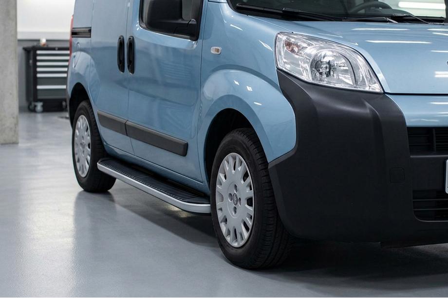 Citroen Nemo 2007-2017 гг. Боковые Подножки Tayga Grey (2 шт., Алюминий) Image