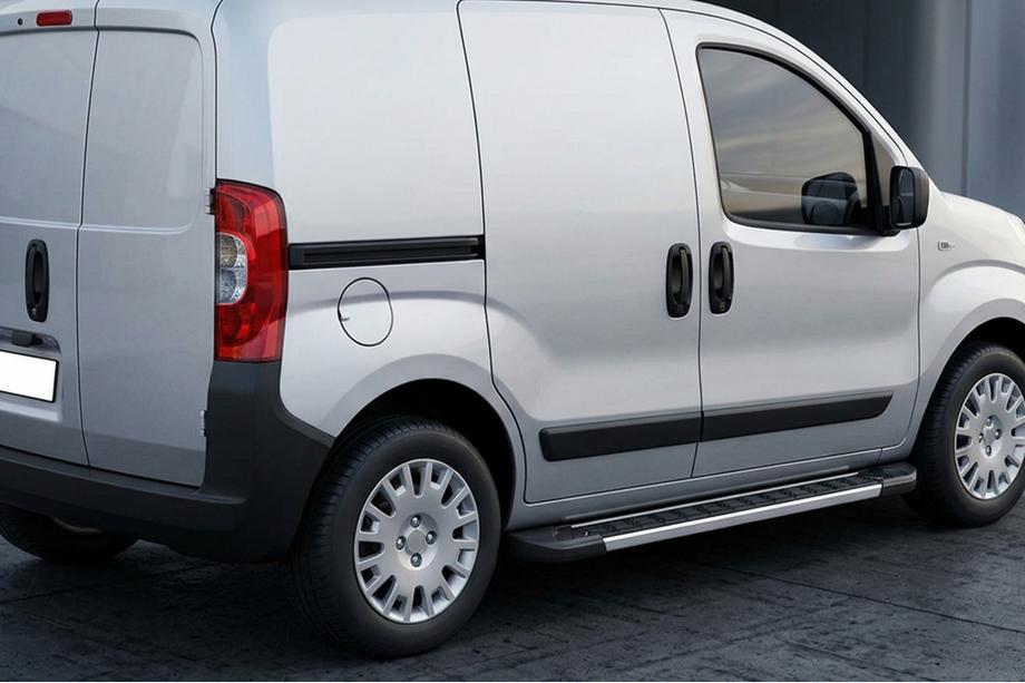 Fiat Fiorino/Qubo 2008-2024 гг. Боковые пороги RedLine V1 (2 шт., алюминий) Image