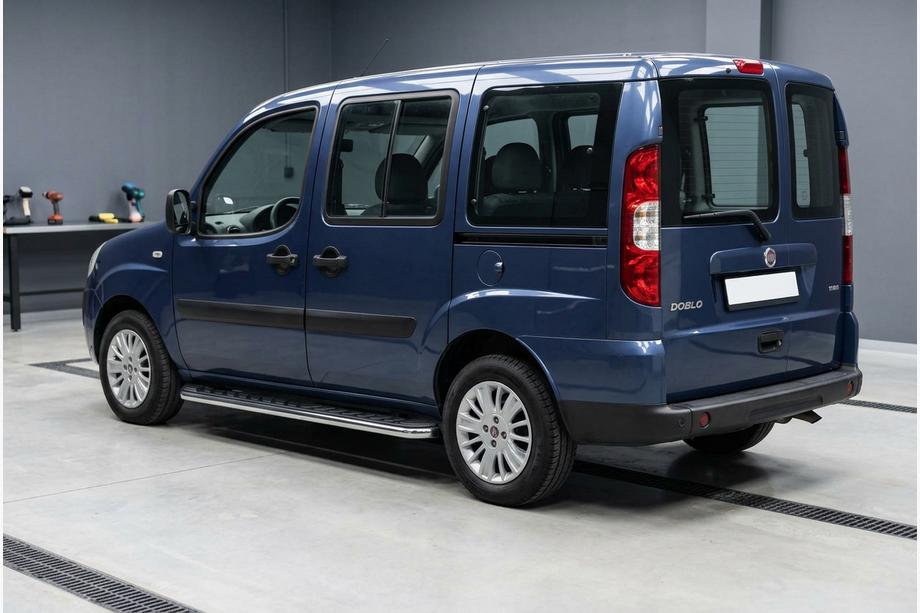 Fiat Doblo I 2005-2010 гг. Боковые Подножки Maydos V1 (2 шт., Алюминий и Нержавейка) Image