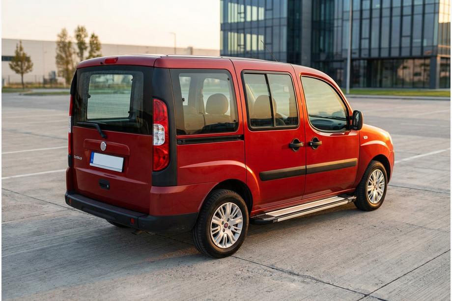 Fiat Doblo I 2005-2010 гг. Боковые Подножки Rainbow (2 шт., Алюминий) Image