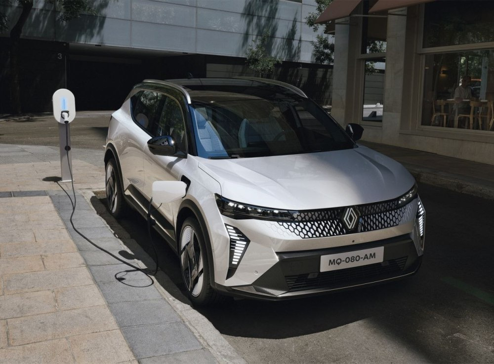 Renault Scenic E-Tech: Электрический SUV для семьи