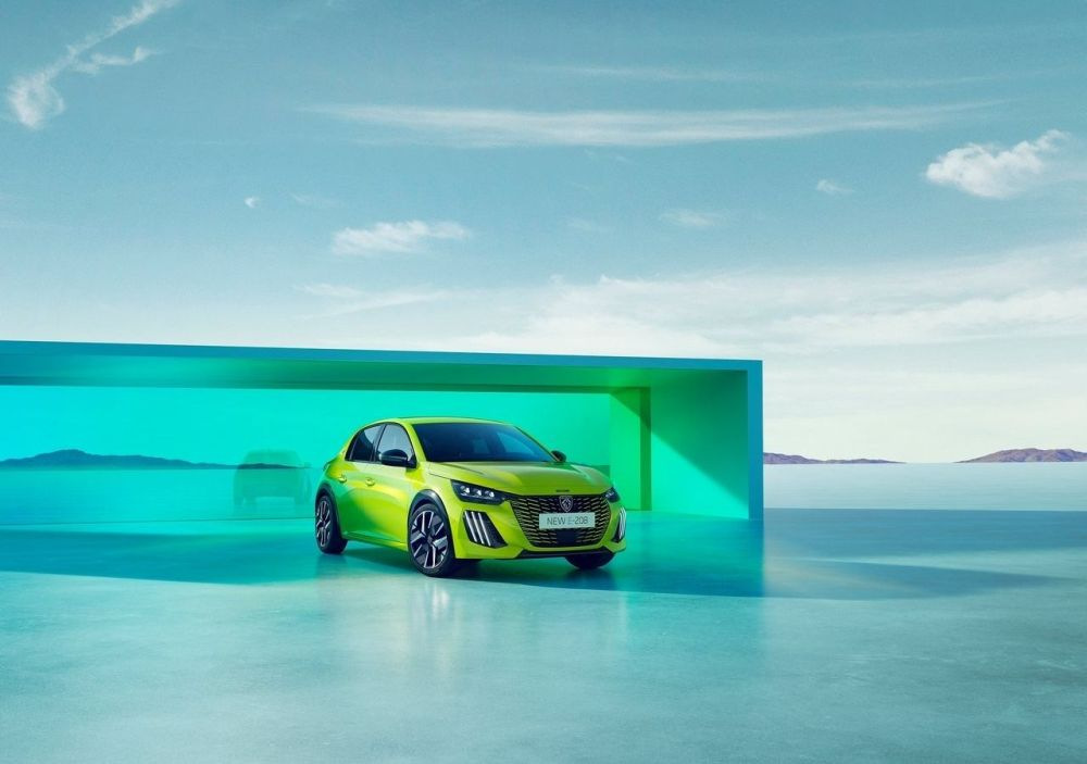Обзор Peugeot e-208: Обновленный электрический хэтчбек