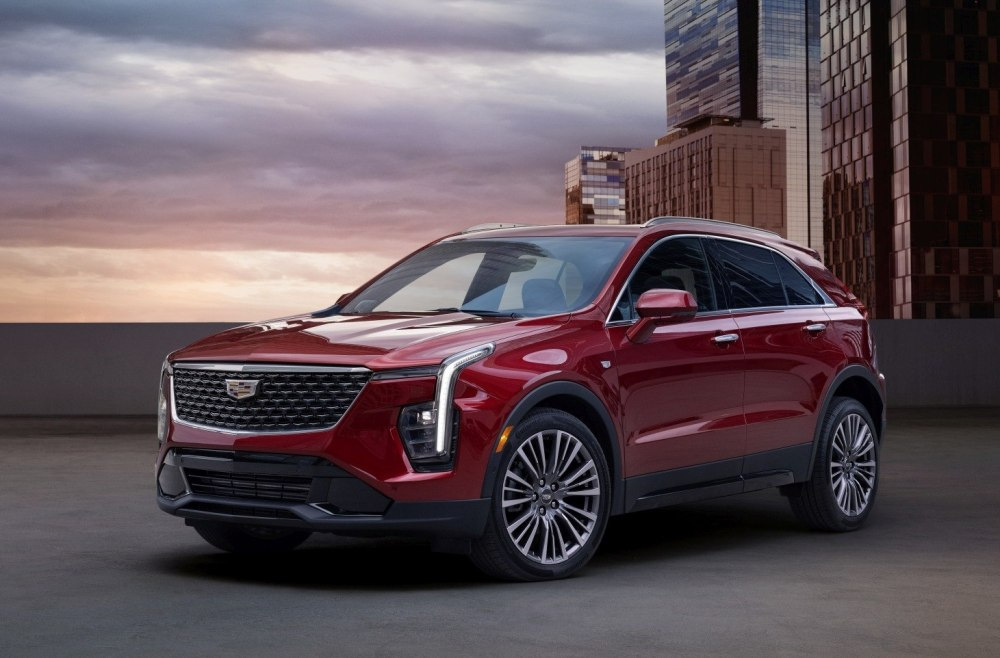 Обзор Cadillac XT4 2024: Современный стиль и технологии