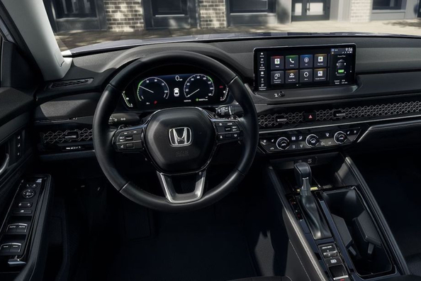 Honda Accord XI поколение: Обзор элегантного седана фото 5