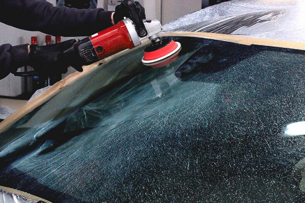 Когда нужно полировать стекло автомобиля?