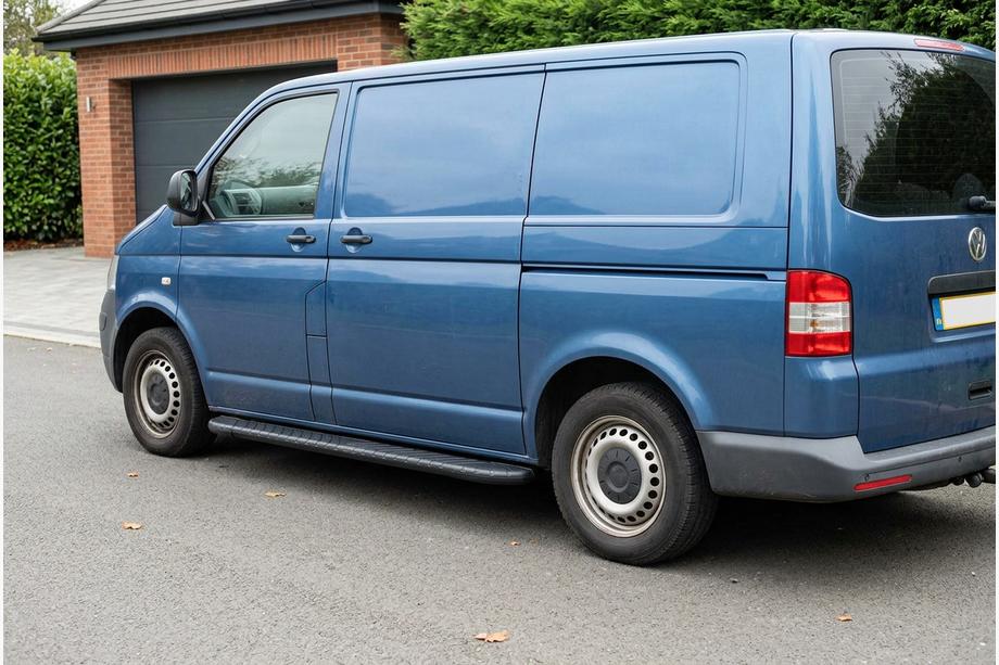 Volkswagen T5 Multivan 2003–2010 гг. Боковые пороги Bosphorus Black (2 шт., алюминий) Короткая База Image