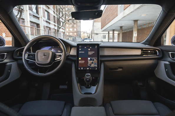 Обзор обновленного Polestar 2: Электромобиль нового уровня фото 5