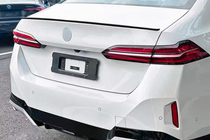 BMW 5/i5 серия G60/G60E/G61 2023- гг. Спойлер M5-Style (Черный Глянец) фото 1