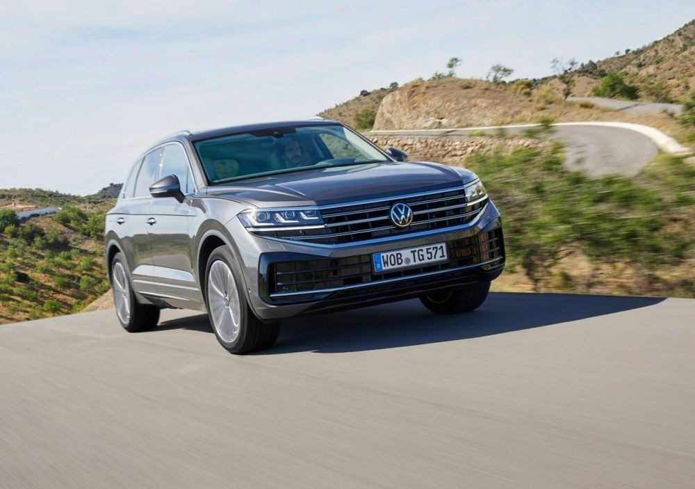 Volkswagen Touareg: Технические характеристики, комплектации и фото модели