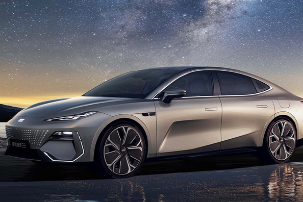 Обзор Geely Galaxy E8: Технические характеристики, комплектация и фото электромобиля