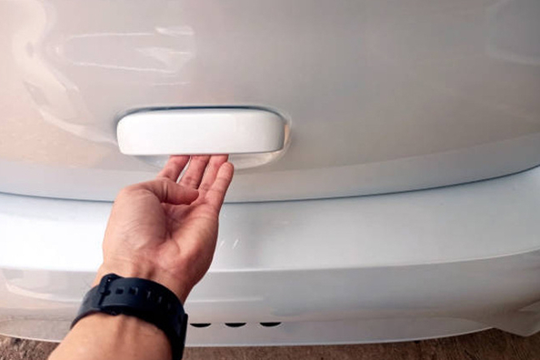 Что делать, если багажник автомобиля не открывается?