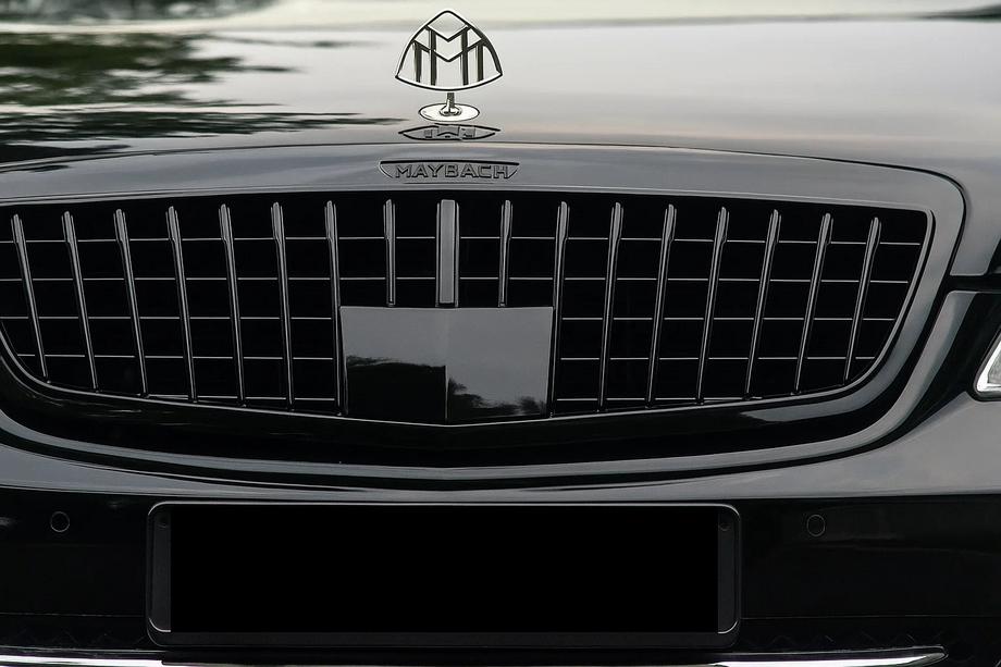 Mercedes S-сlass W221 2005-2013 гг. Решетка радиатора Maybach Black (2009-2013) Image