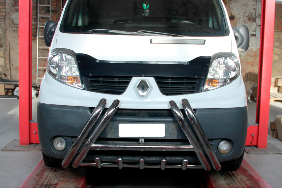 Renault Trafic 2001–2015 гг. Передняя защита F1-01 (нержавейка) Image