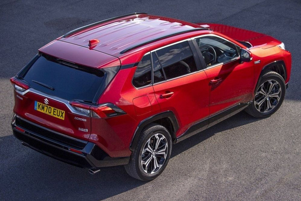 Suzuki Across: обзор гибридного кроссовера PHEV, характеристики и отличия поколений фото 4