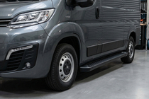 Citroen Jumper 2007-2025 гг. Боковые Подножки Allmond Black (2 шт., Алюминий) фото 1