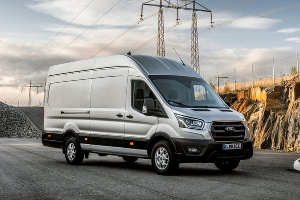 Как выбрать автомобиль-фургон для бизнеса?