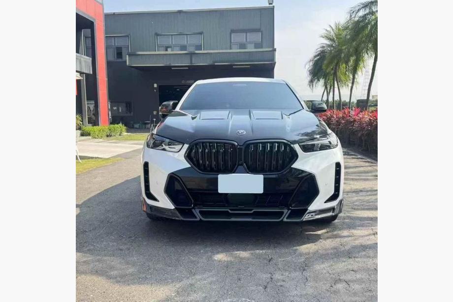 BMW X6 G06 2019- гг. Комплект обвеса Carbon LMC (2023-) Image