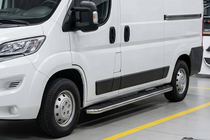Fiat Ducato 2006-2025 гг. Боковые Подножки Maydos V1 (2 шт., Алюминий и Нержавейка) фото 1