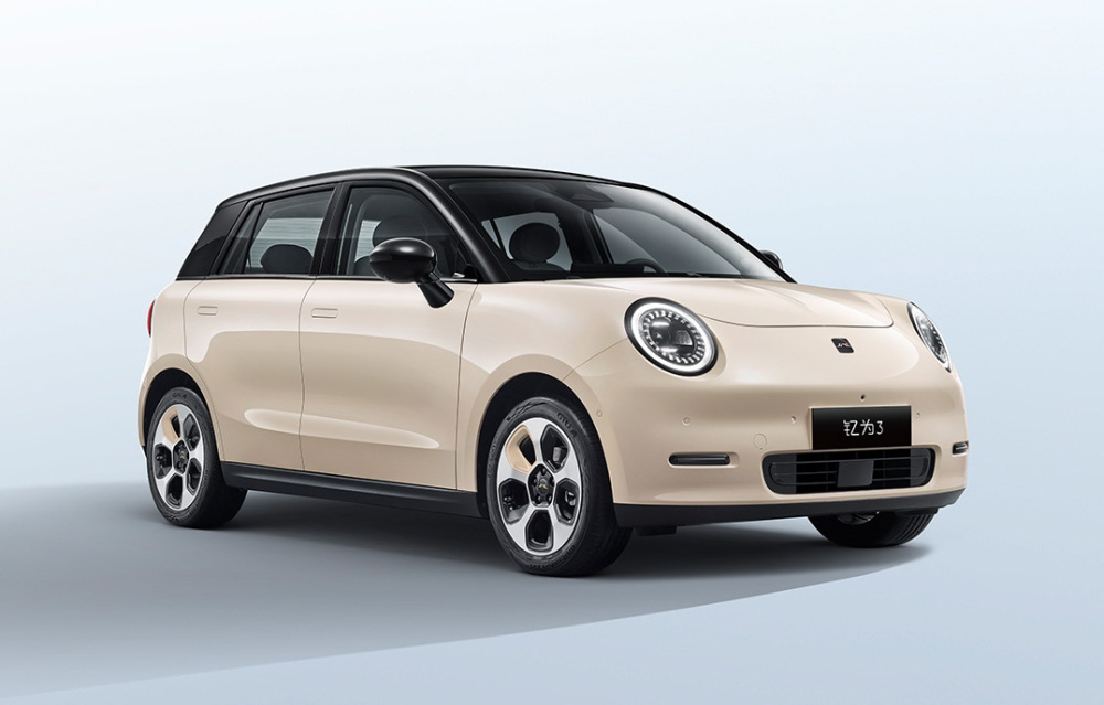 Обзор JAC Yttrium 3: Компактный электрокар для молодежи