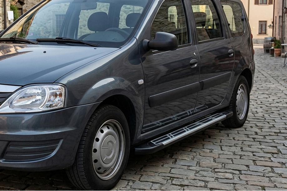 Dacia Logan MCV 2004-2014 гг. Боковые Подножки Sunrise (2 шт., Алюминий) Image