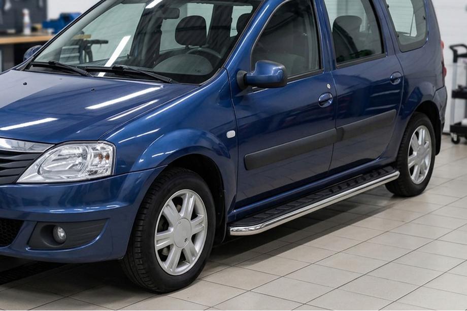 Dacia Logan MCV 2004-2014 гг. Боковые Подножки Maydos V1 (2 шт., Алюминий и Нержавейка) Image