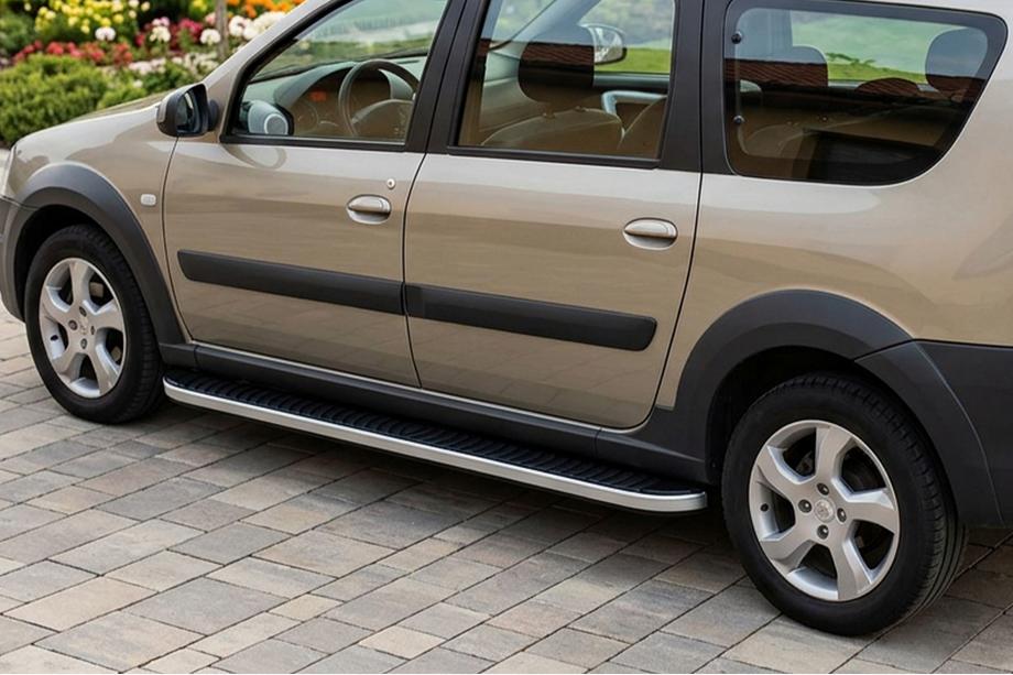 Dacia Logan MCV 2004-2014 гг. Боковые Подножки Tayga (2 шт., Алюминий) Image