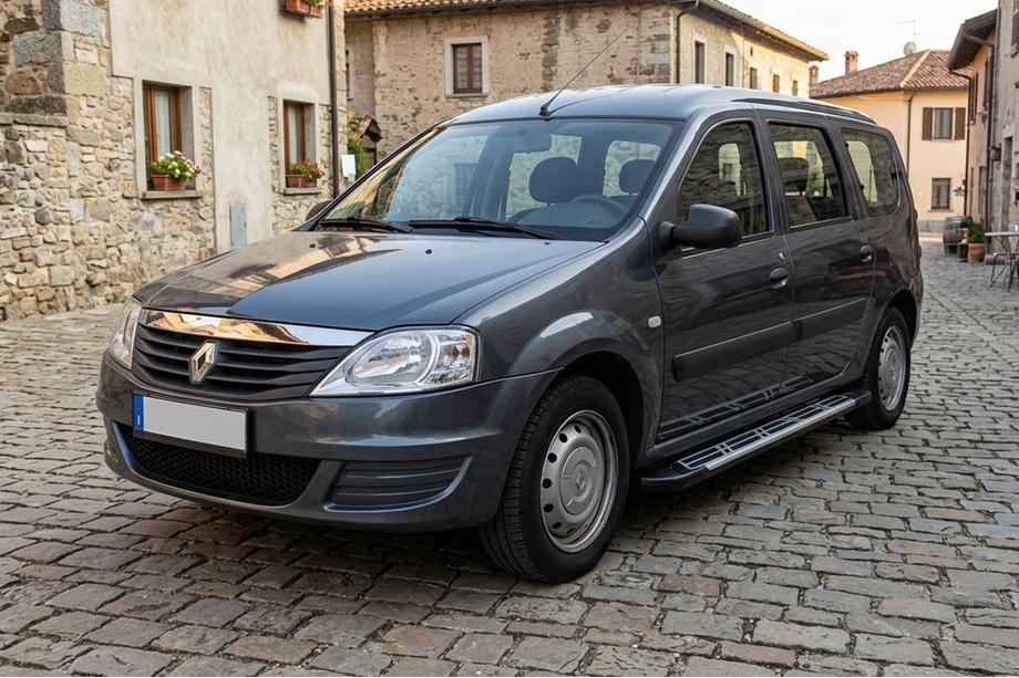 Renault Logan MCV 2005-2013 гг. Боковые Подножки Sunrise (2 шт., Алюминий) Image