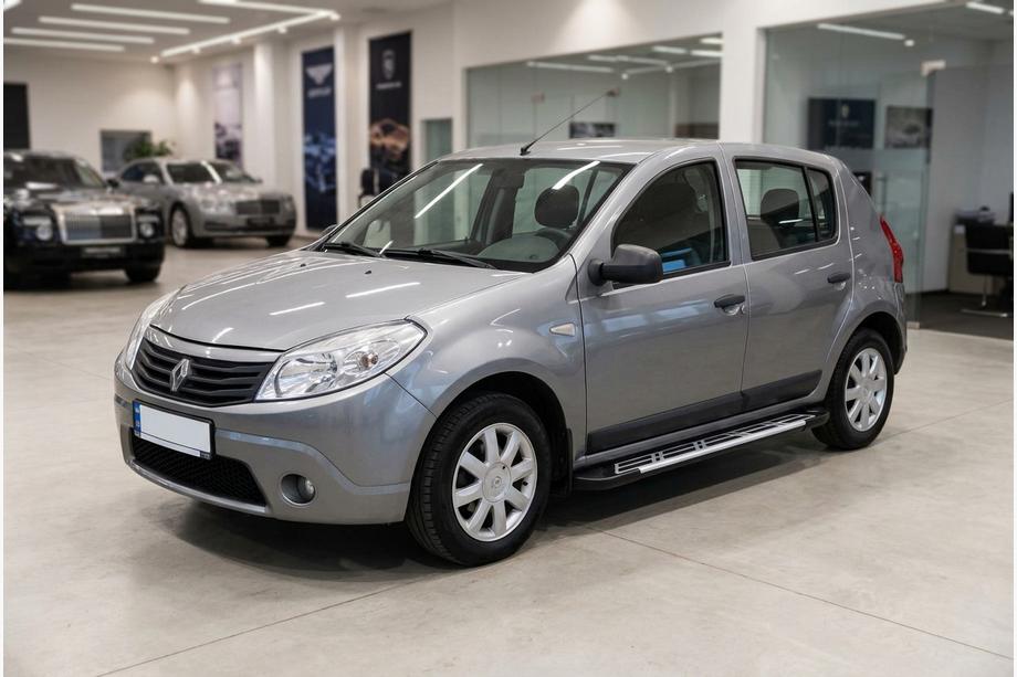 Dacia Sandero 2007-2013 гг. Боковые Подножки Sunrise (2 шт., Алюминий) Image
