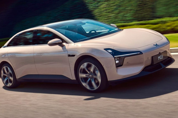 Обзор XPeng Mona M03: Новый стандарт в классе электрических седанов