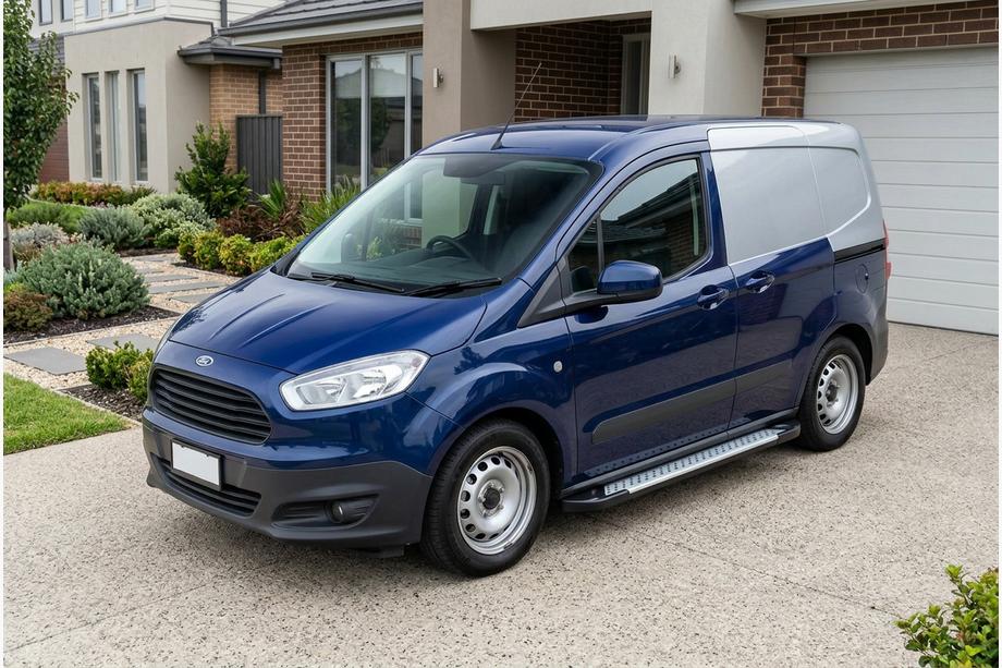 Ford Courier 2014-2023 гг. Боковые Подножки Allmond Grey (2 шт., Алюминий) Image