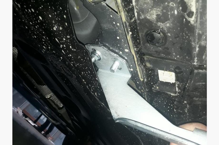 Ford Kuga/Escape 2013-2019 гг. Боковые пороги RedLine V1 (2 шт., алюминий) С черной накладкой на дверях Фото 7