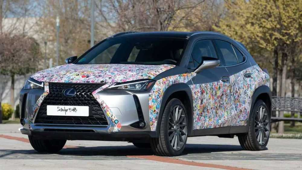 Стикербомбинг авто: плюсы и минусы