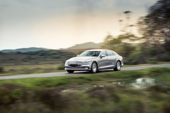 Genesis G80 Electrified: Улучшенный электрический люксовый седан