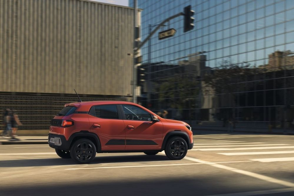 Обзор Dacia Spring 2024: Доступный электромобиль с обновлённым стилем