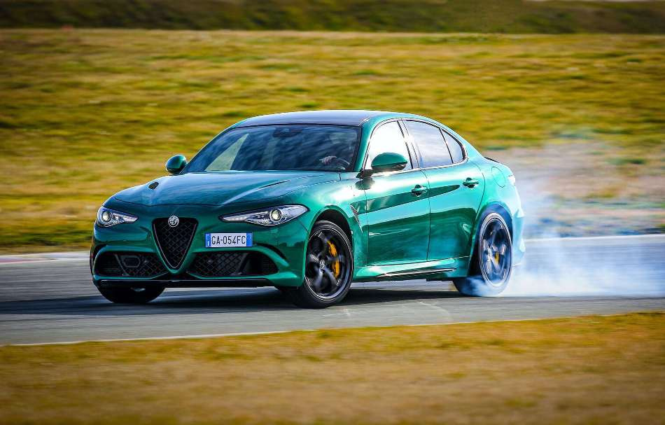 Автомобиль с задним приводом: плюсы и минусы