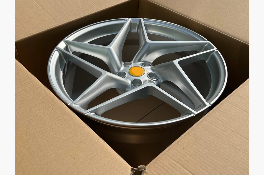 Ferrari 458 Italia 2009-2015 гг. Кованые диски OEM R20 R21 V2 (комплект 4 шт) Фото 4